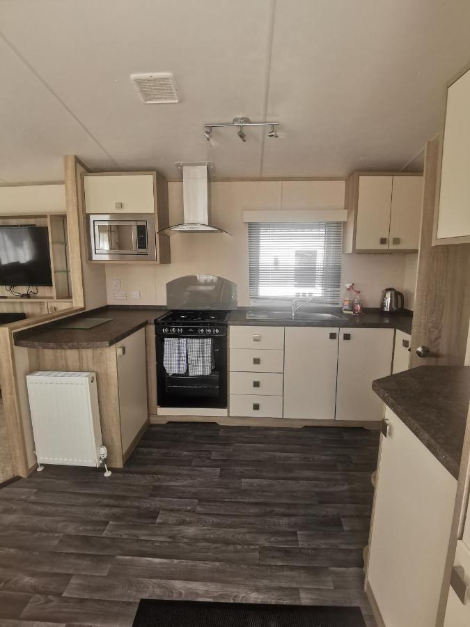 Villa Caravan In The Cotswolds Cirencester Exterior foto